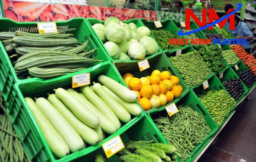 Rổ nhựa nhiều màu sắc giúp phân loại thực phẩm trong siêu thị